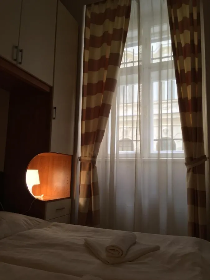 Residence La Familia Prag 2*,  Tschechische Republik