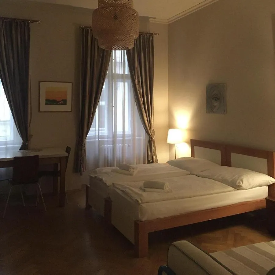Residence La Familia Prag 2*,  Tschechische Republik