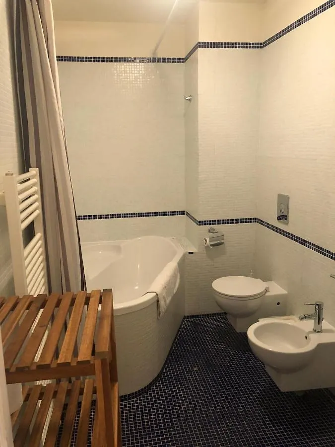 Residence La Familia Praha 2*,